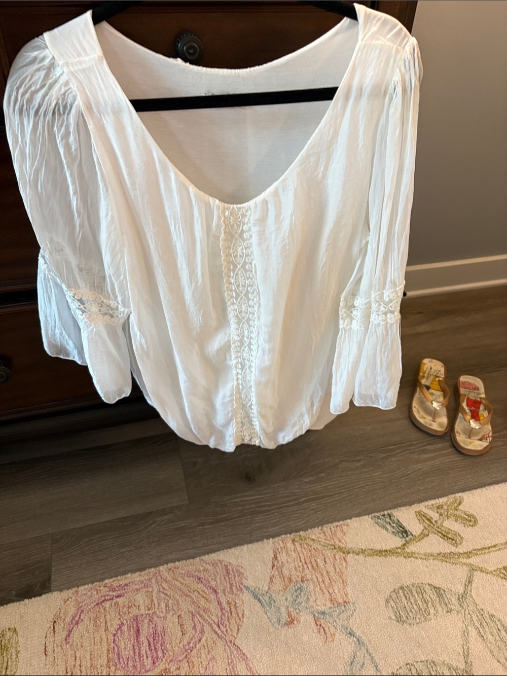 Women’s White Lace-Trim Gauze Blouse